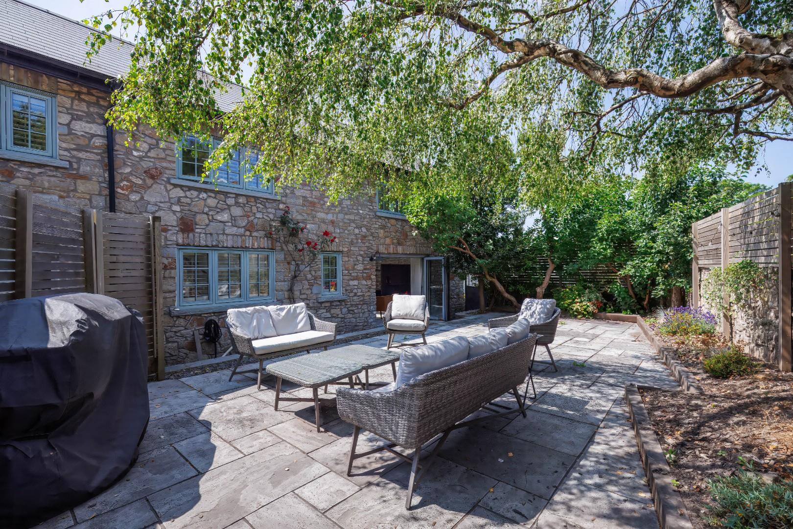 The Old Granary, Westra, Dinas Powys, CF64 4HA